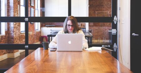 Přátelské online setkání